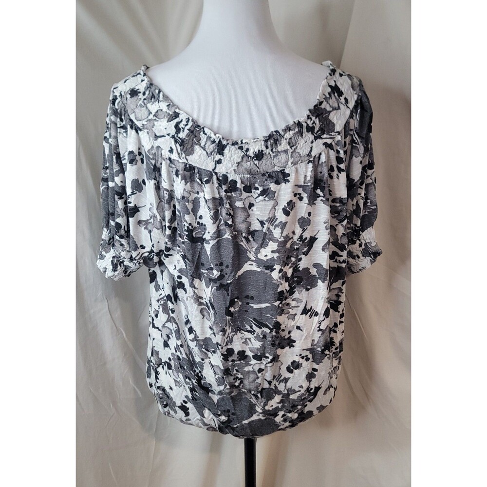 APT 9 Womens Large Boho Peasant Blouse Black White Floral Smocked Neck Rayon Top